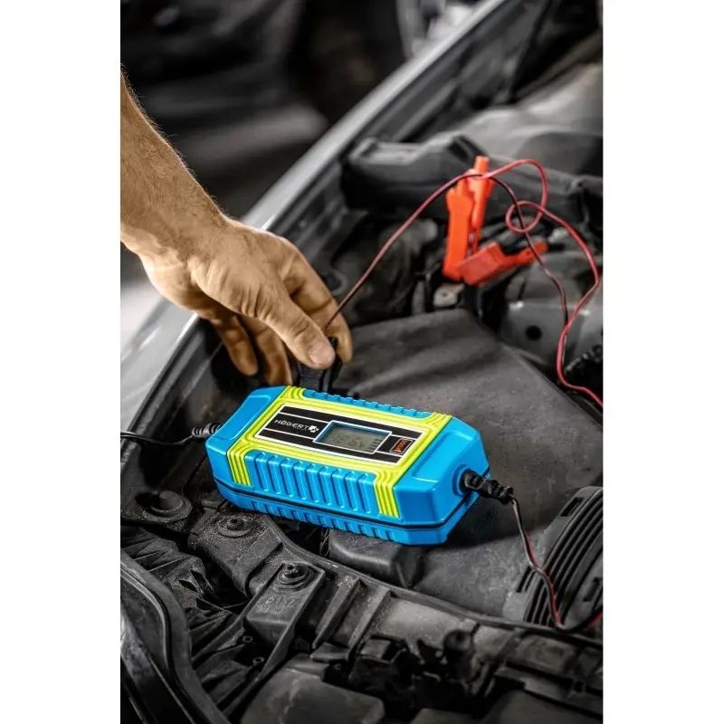 Зарядний пристрій імпульсний Hogert 6/12В 4А зарядка для акумуляторів 140Аг (HT8G610)