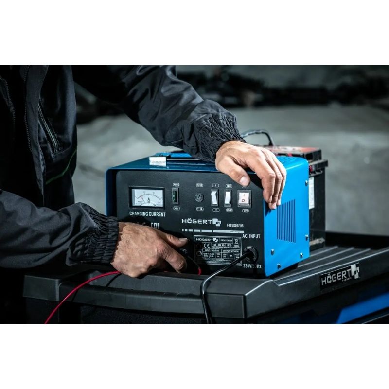 Зарядний пристрій імпульсний Hogert 12/24В 14-26А зарядка для акумуляторів 40-350Аг (HT8G616)