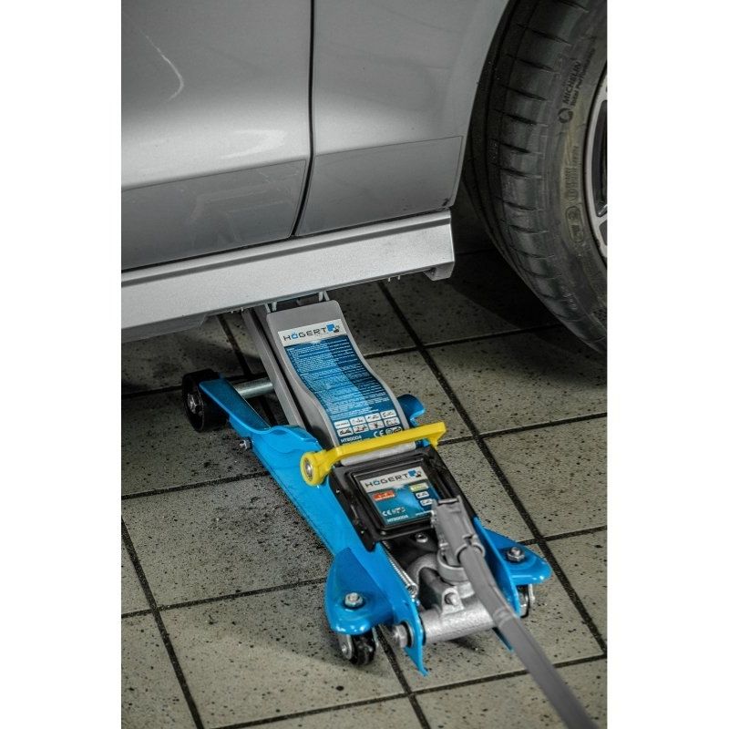 Домкрат гідравлічний підкатний 2т Hogert 89-359мм для автомобіля в картонній упаковці (HT8G004)