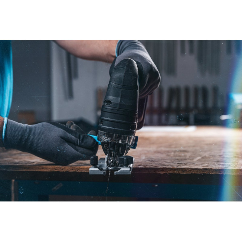 Лобзик безщітковий акумуляторний 18В Hogert (HT2E233-0JS)