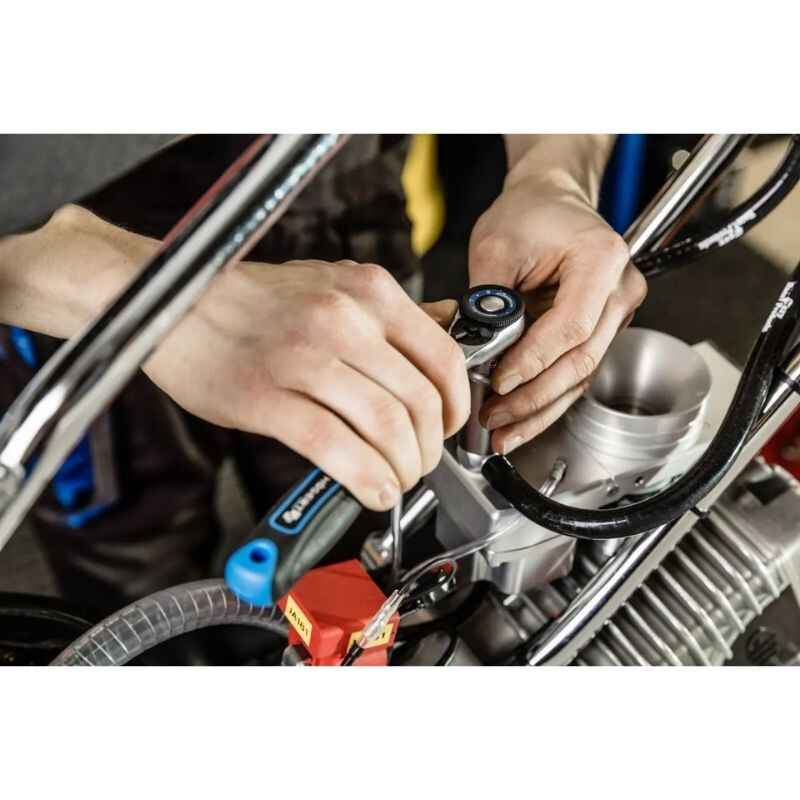 Тріскачка 1/4" 72 зубца 160мм CrV CrMo Hogert пряма с кнопкой (HT1R304)