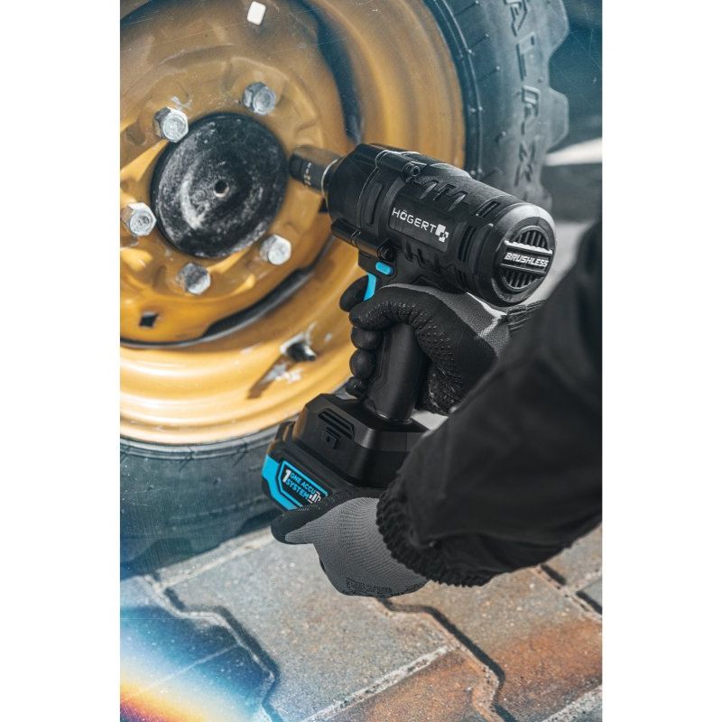 Ударний гайковерт безщітковий 1000 Нм 18В Hogert + акумулятор 4Ач + зарядна станція (HT2E254-B16IW)