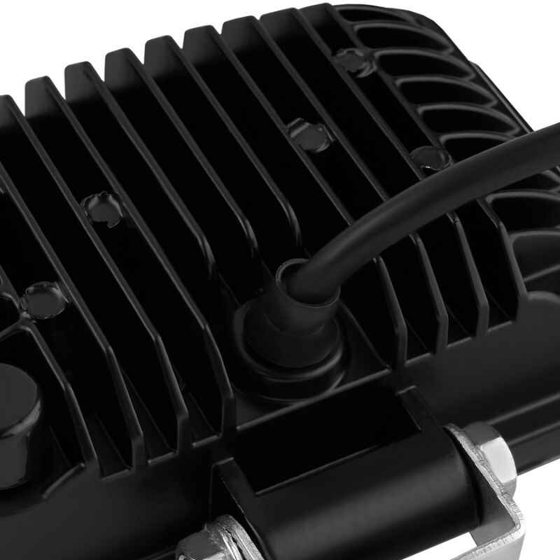 Додаткова фара на авто прямокутна Spot спрямований білий колір світіння 1320Lm Brevia (10631QLX1)